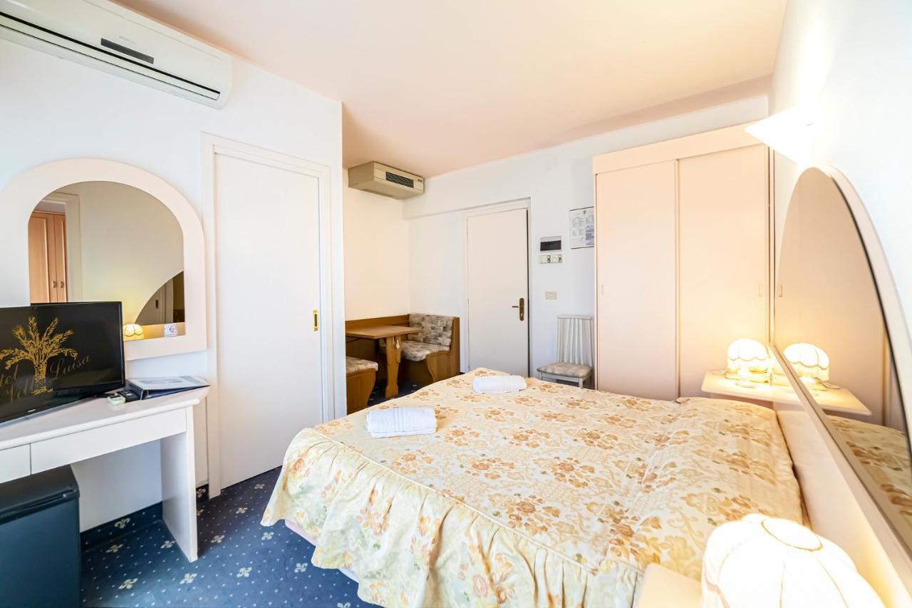 Hotel Villa Luisa Lignano Sabbiadoro Buitenkant foto