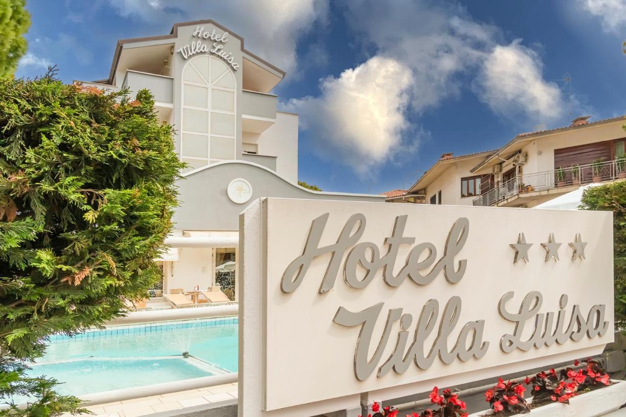 Hotel Villa Luisa Lignano Sabbiadoro Buitenkant foto