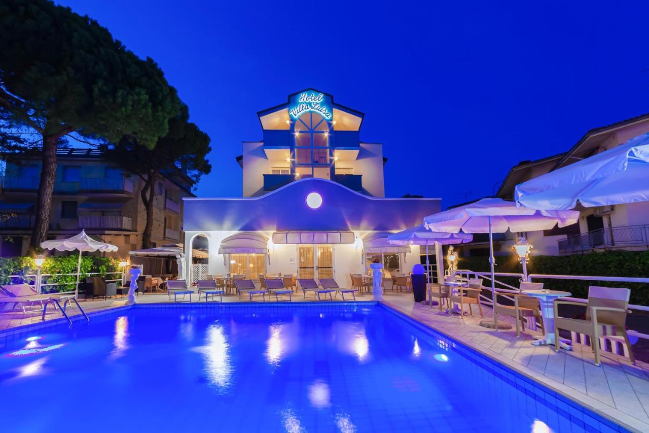 Hotel Villa Luisa Lignano Sabbiadoro Buitenkant foto