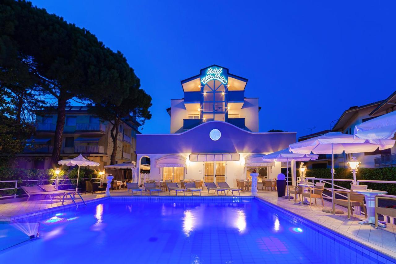 Hotel Villa Luisa Lignano Sabbiadoro Buitenkant foto